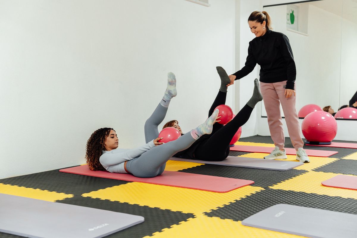 Pilates (stock photo, Pexels License)